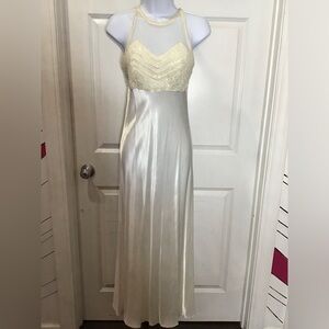 Roberta Women Vintage 90’s Gown, Off White Slip Gown Sequin Mesh Top Size 3/4